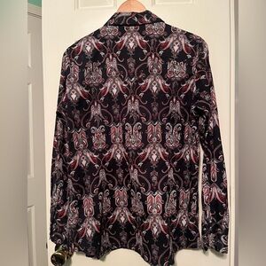 Ariat Women LG Paisley Western Yoke Flattering Princess Seams worn several times